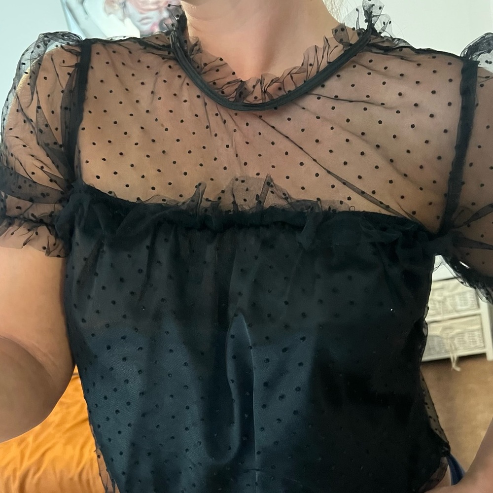 Black mesh pika dot top